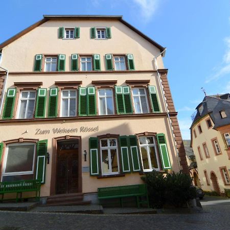 Classy Holiday Home In Uerzig Near Forest 객실 사진