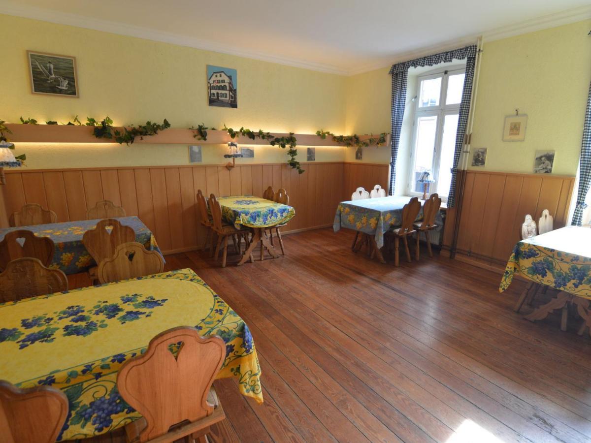 Classy Holiday Home In Uerzig Near Forest 객실 사진