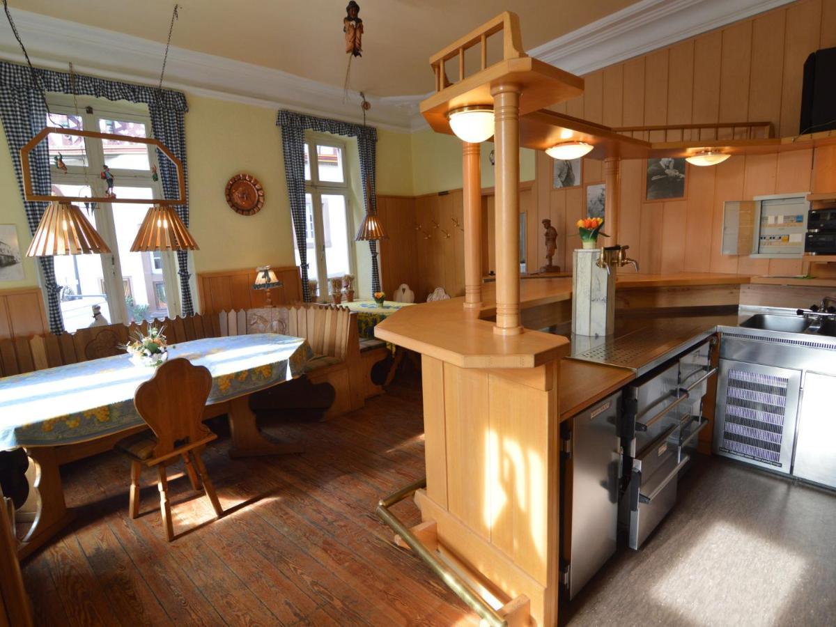 Classy Holiday Home In Uerzig Near Forest 객실 사진