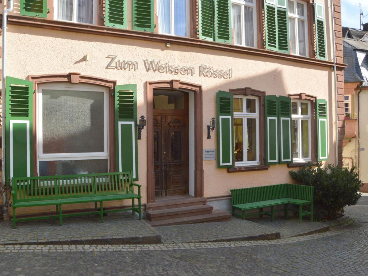 Classy Holiday Home In Uerzig Near Forest 객실 사진